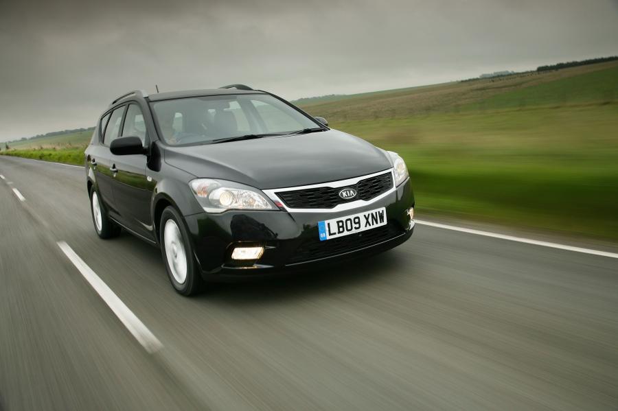  Kia cee&rsquo;d SW 2009 года  (фото 48 из 61)